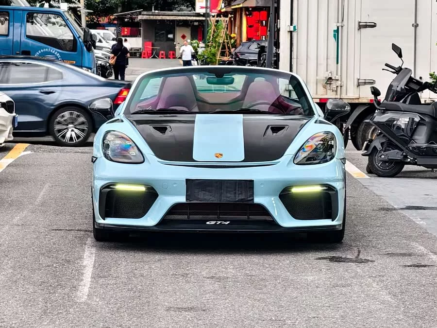 Porsche 718