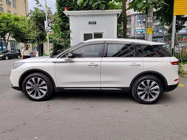 Lincoln adventurer