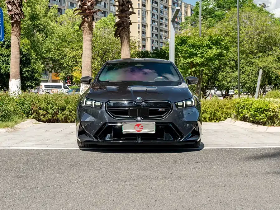 BMW M5 New Energy