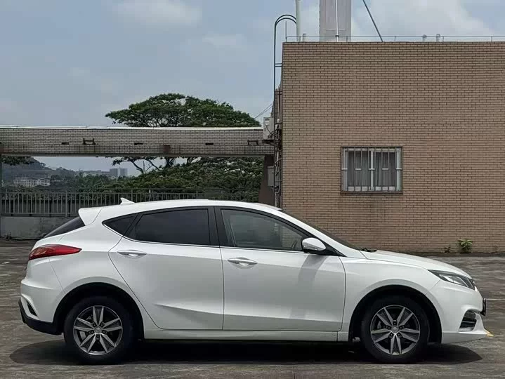 Changan Eado XT
