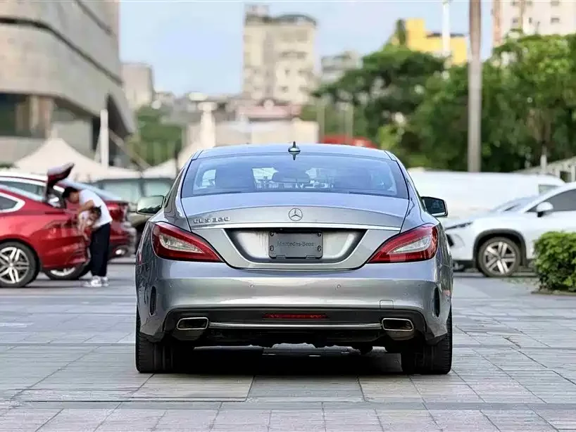 Mercedes Benz CLS