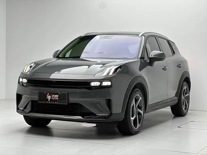 Lynk & Co 06 EM-P