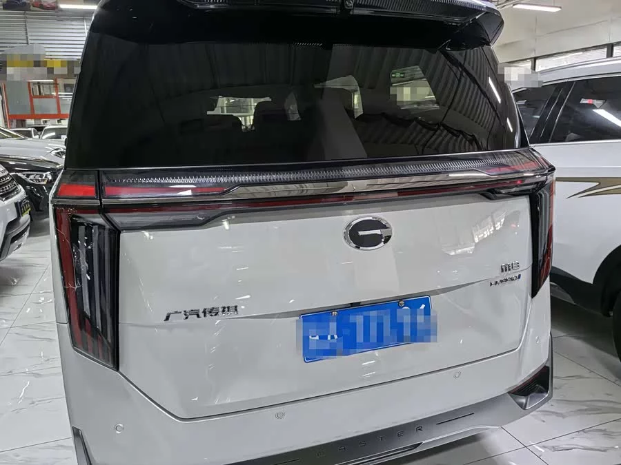 GAC Trumpchi M8