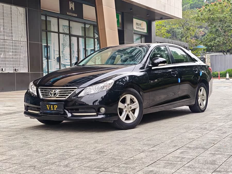 Toyota Reiz
