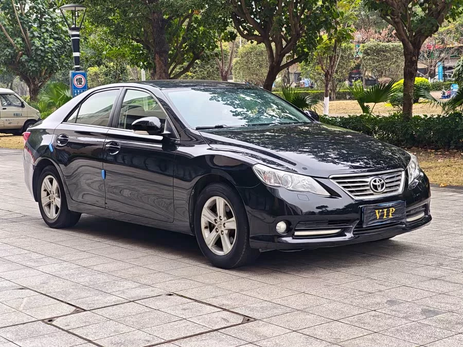 Toyota Reiz