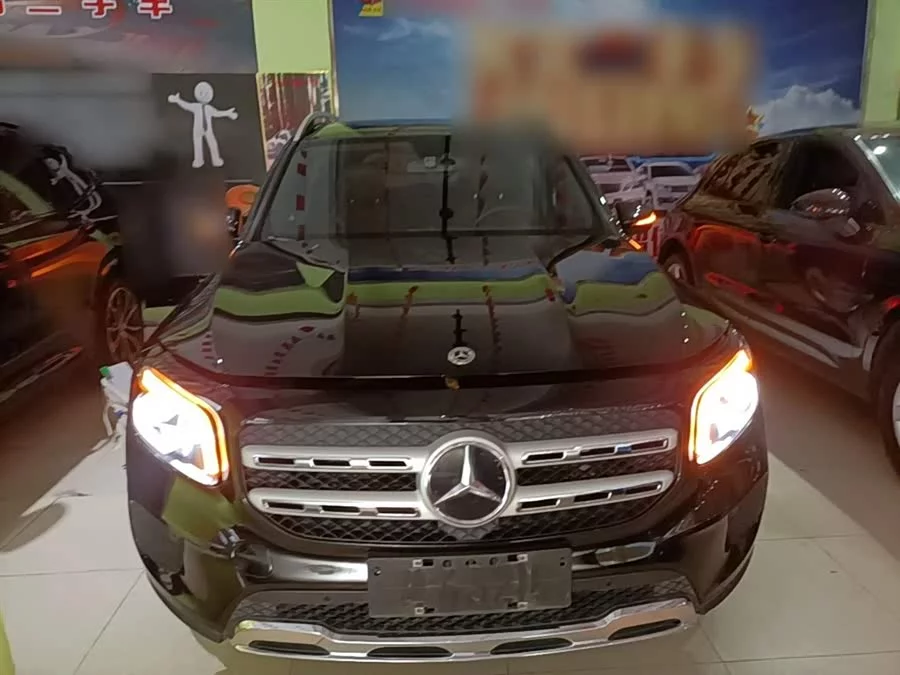 Mercedes Benz GLB