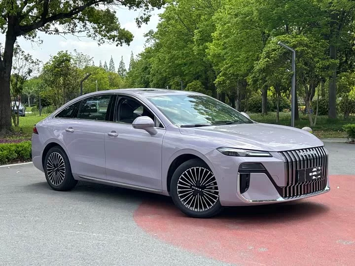 Roewe M7 DMH