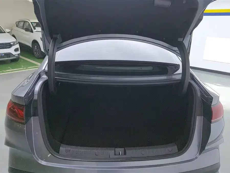 BYD Qin L