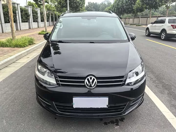 Volkswagen Sharon