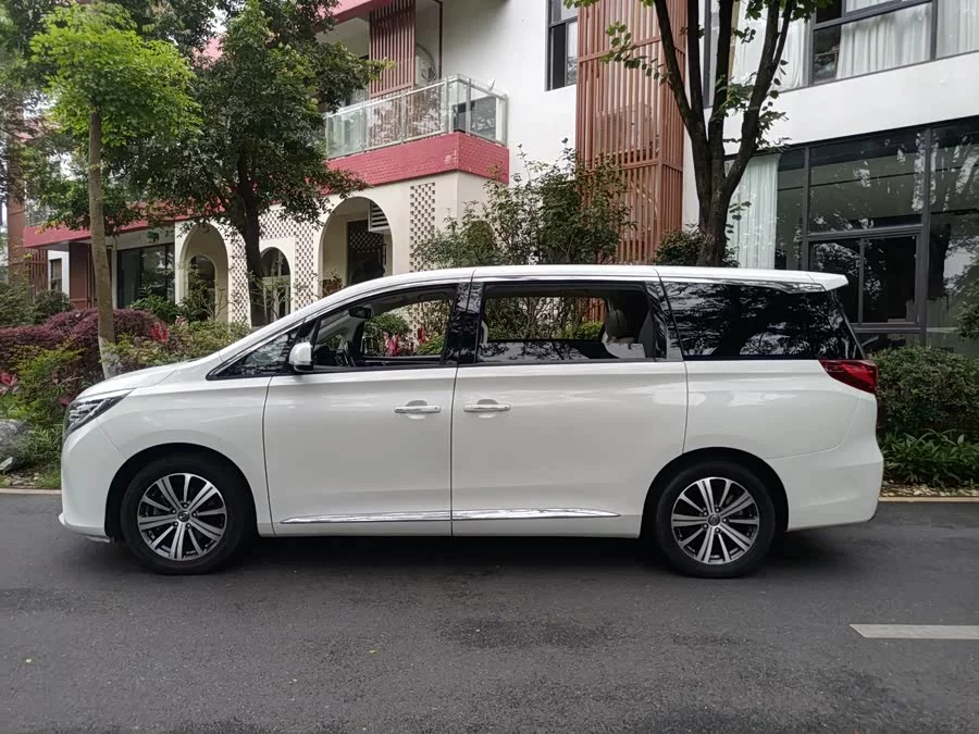 GAC Trumpchi M8