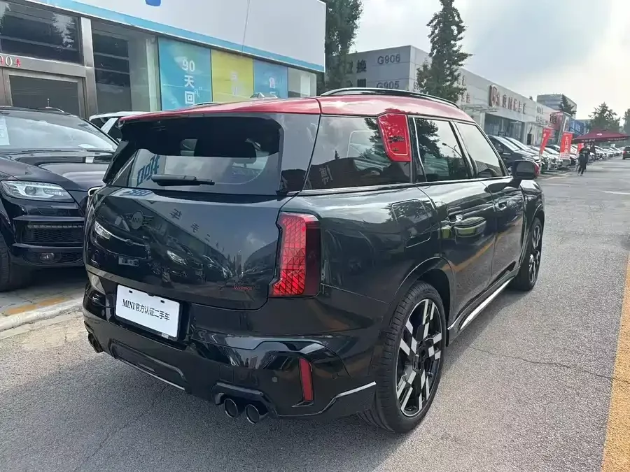 MINI JCW COUNTRYMAN