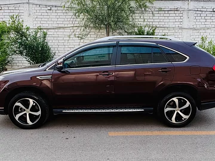 BYD S7