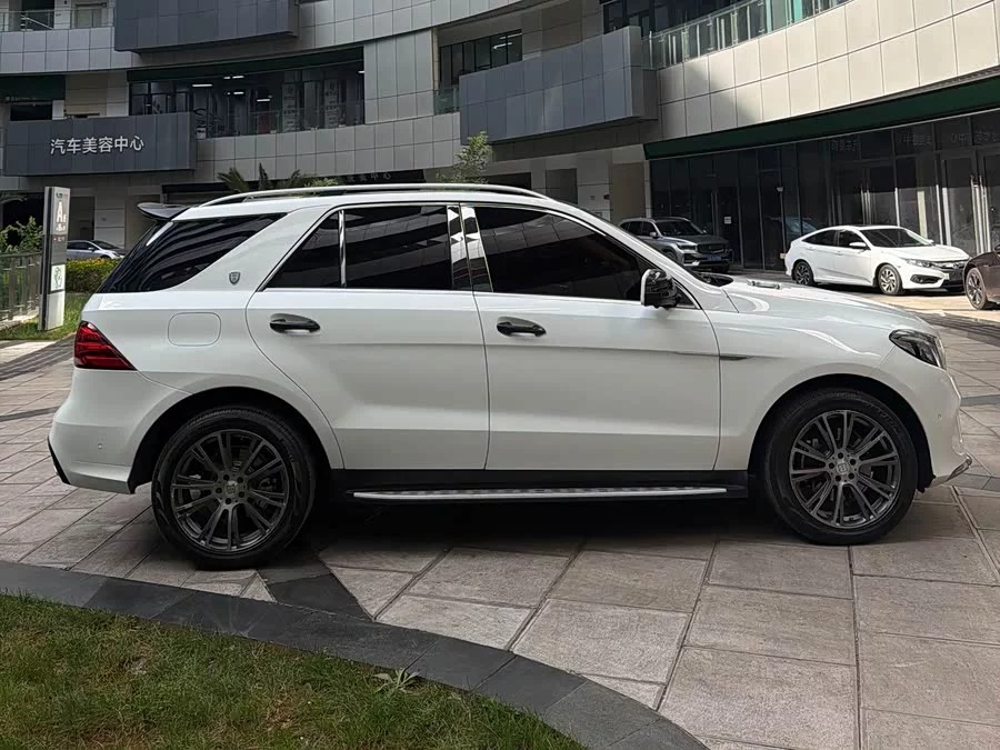 Mercedes Benz GLE (Imported)