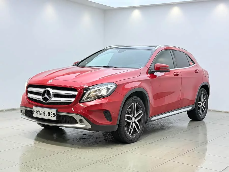 Mercedes Benz GLA