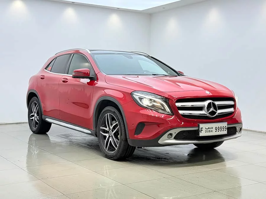 Mercedes Benz GLA