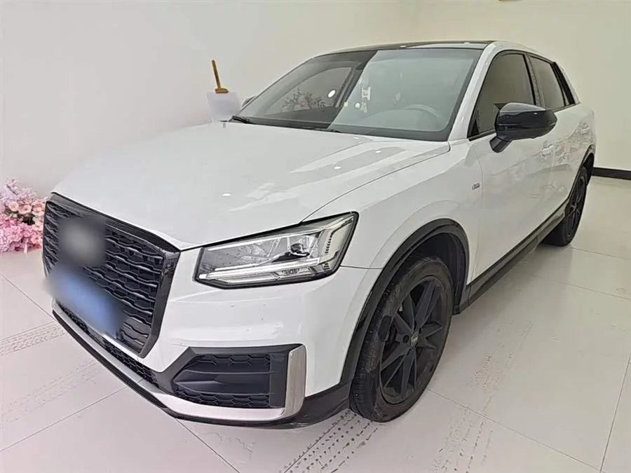 Audi Q2L