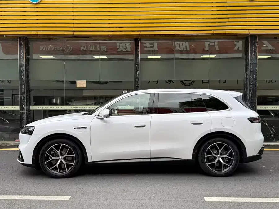 AITO Wenjie M6
