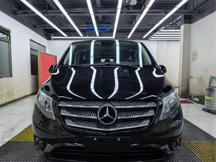 Mercedes Benz Vito