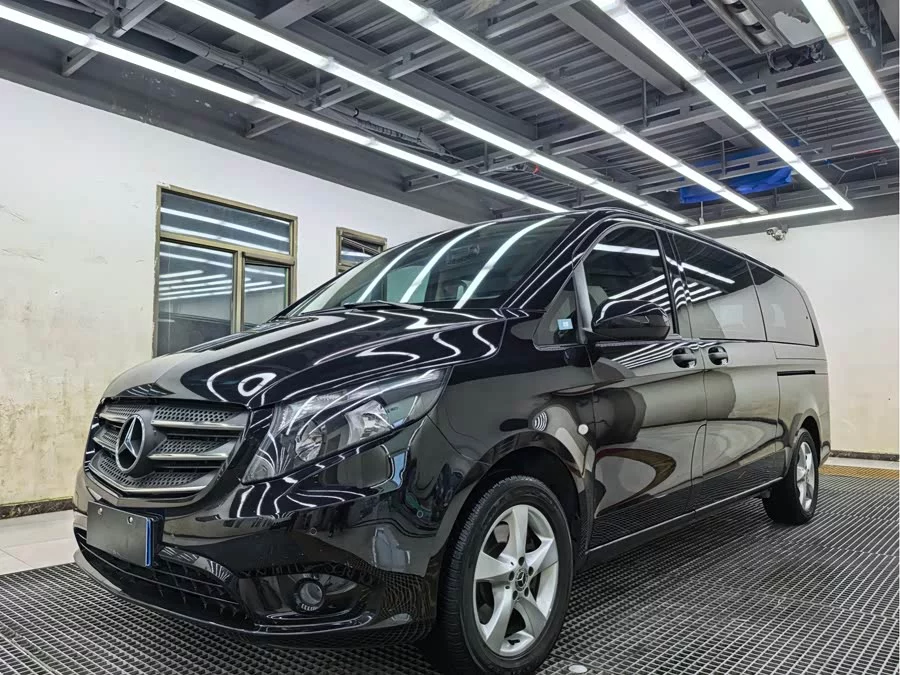 Mercedes Benz Vito