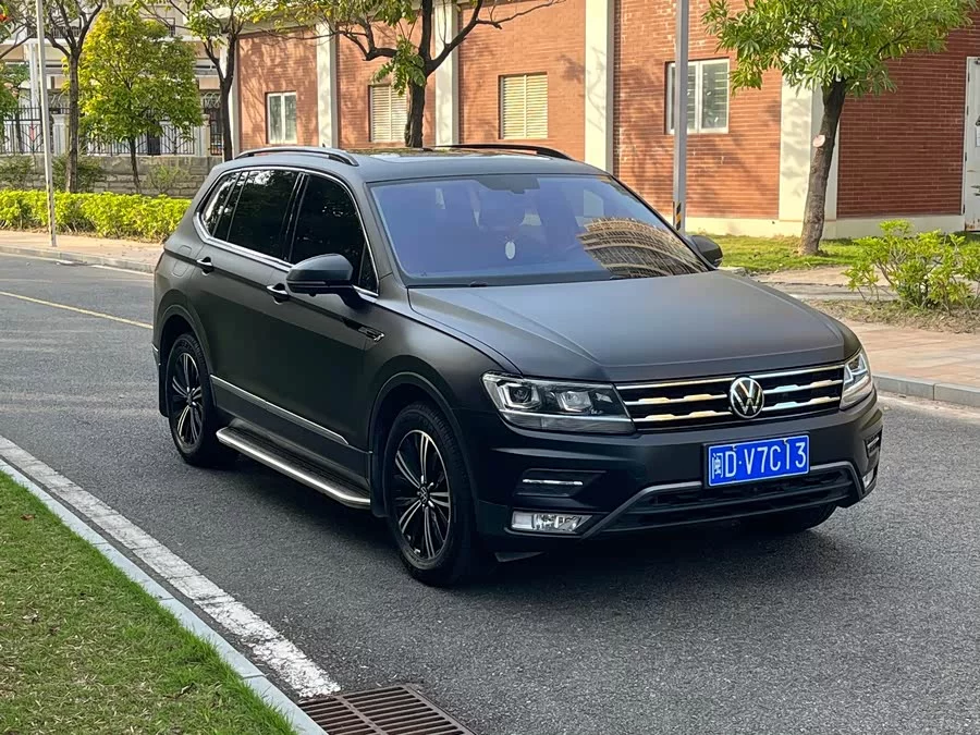 Volkswagen Tiguan L