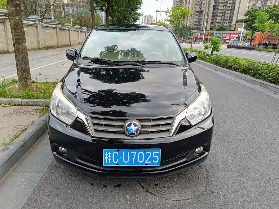 Venucia D50