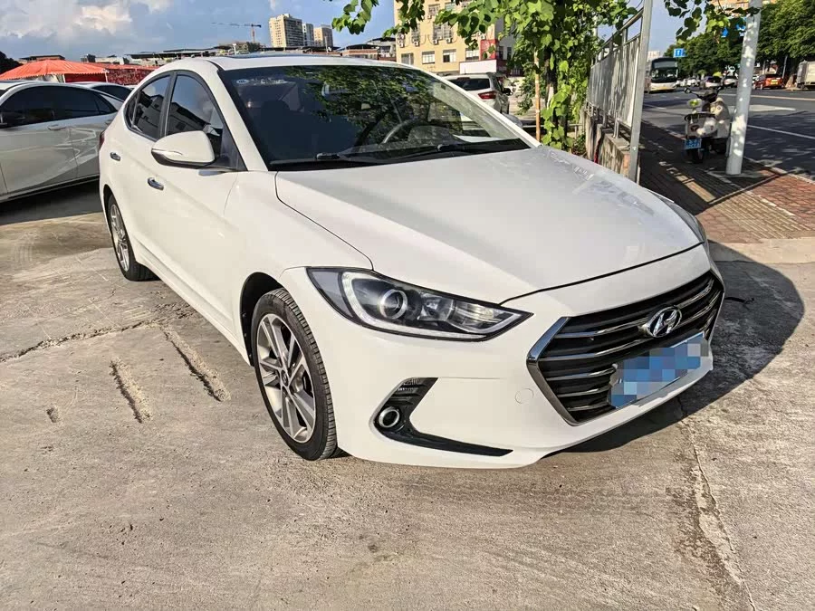 Hyundai elantra