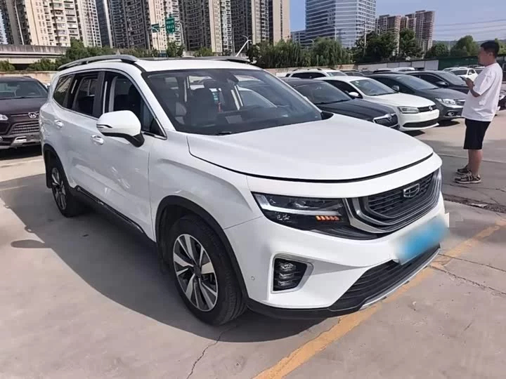 Geely Okavango