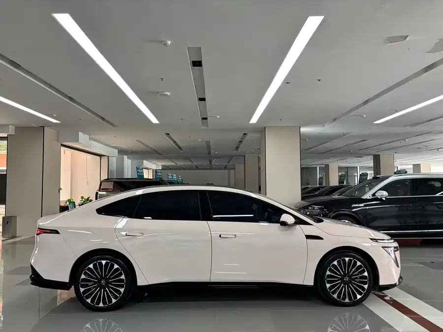 Nissan N7