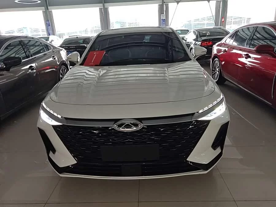Chery Arrizo 8