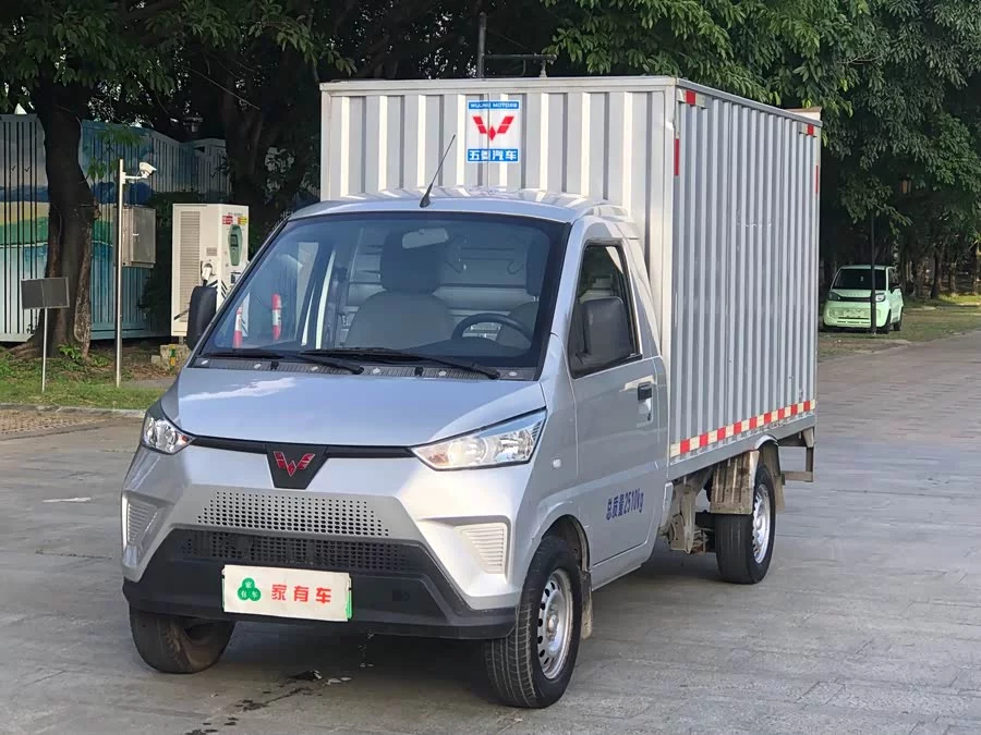 Wuling Rongguang Mini Truck EV