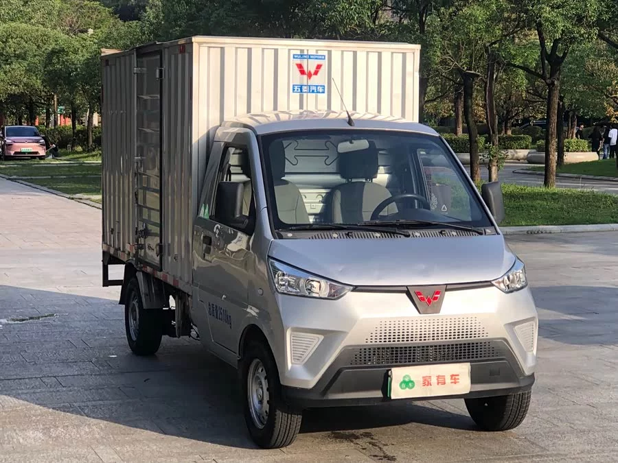 Wuling Rongguang Mini Truck EV