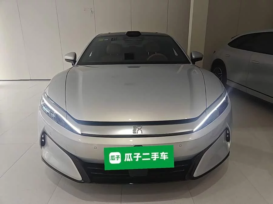 BYD Han L