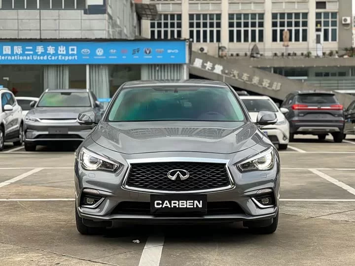 Infiniti Q50L