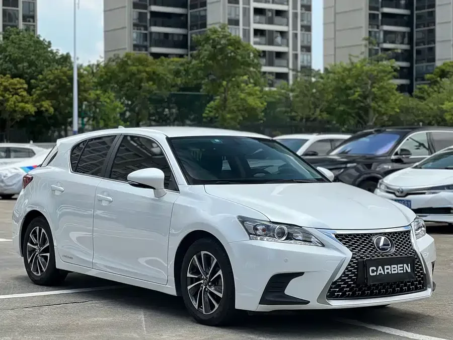 Lexus CT
