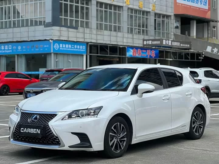 Lexus CT