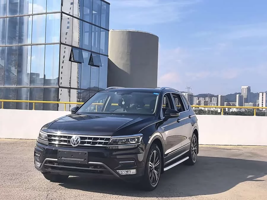 Volkswagen Tiguan L