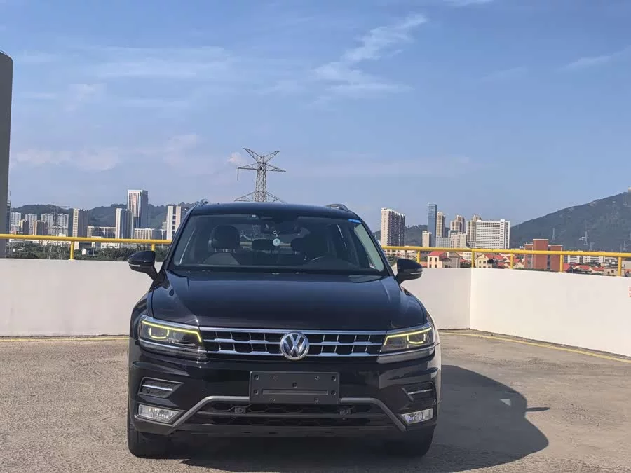 Volkswagen Tiguan L