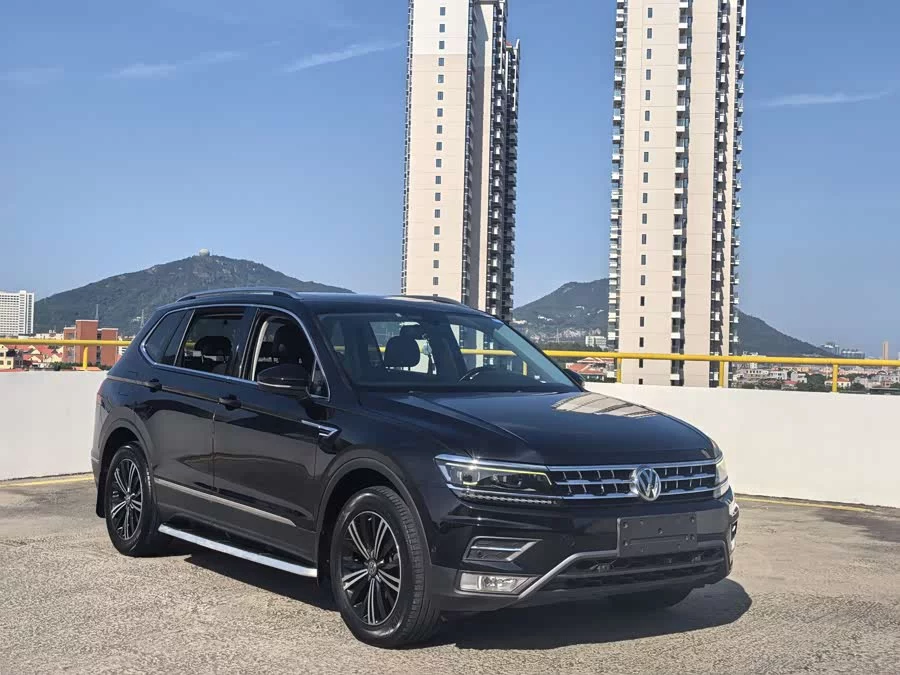 Volkswagen Tiguan L