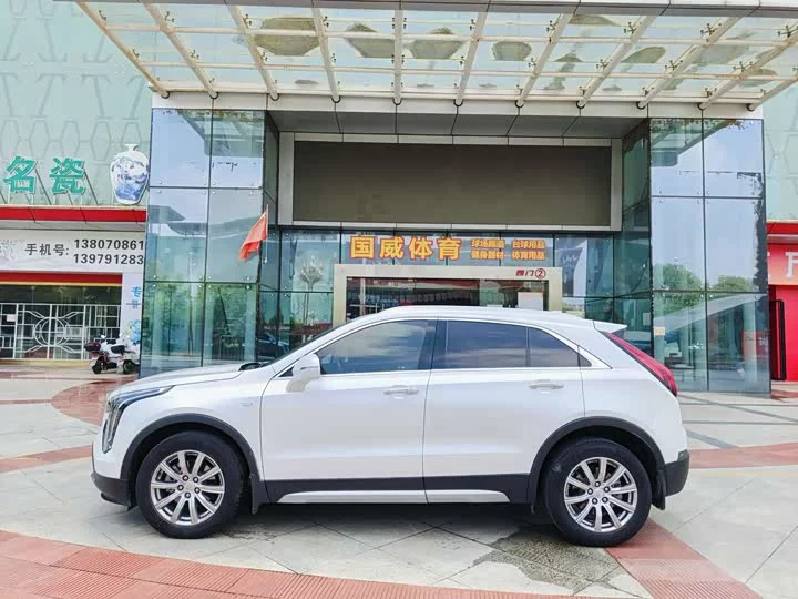 Cadillac XT4