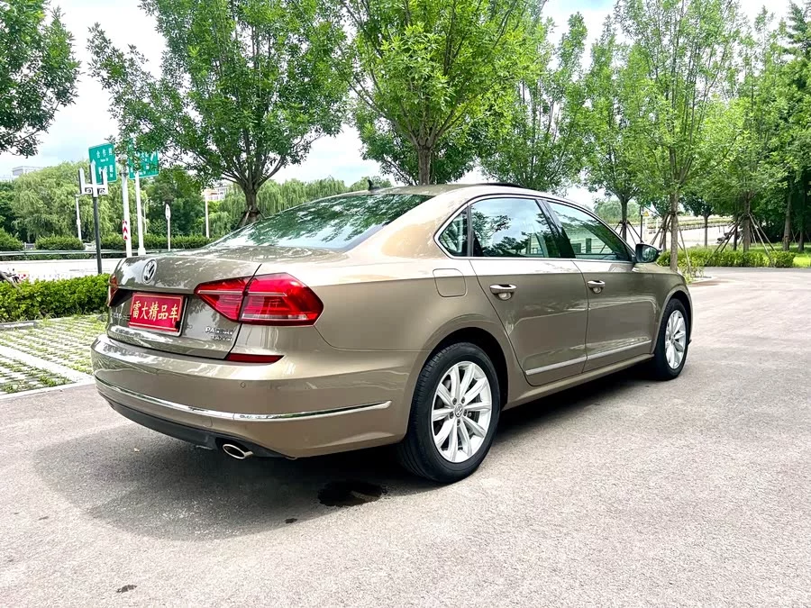 Volkswagen Passat