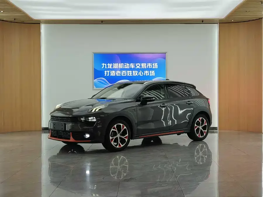 Lynk & Co 02