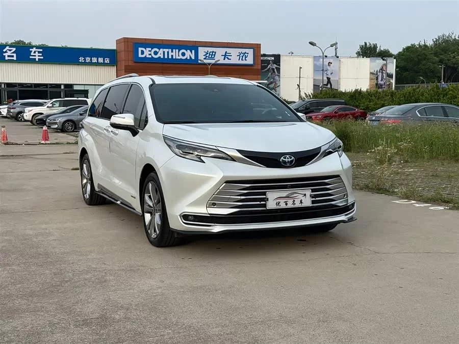 Toyota SIENNA