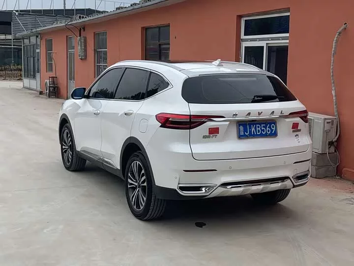 Haval F7