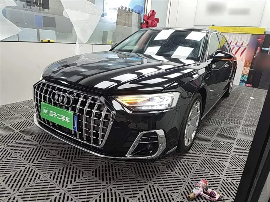 Audi A8