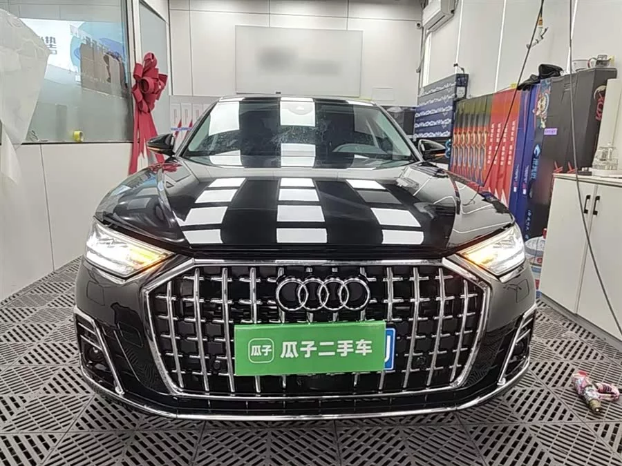 Audi A8