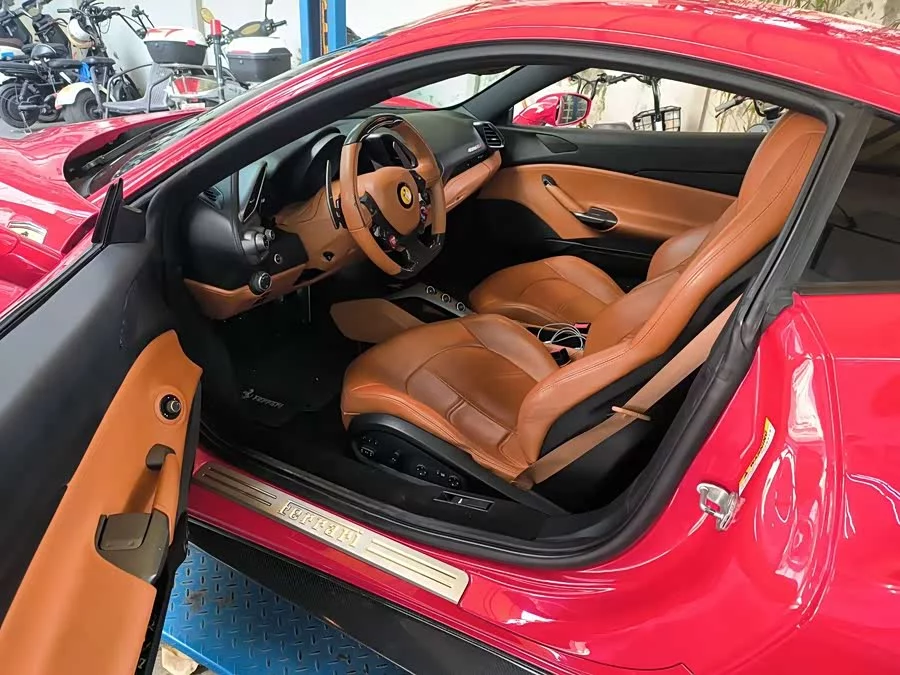 Ferrari 488