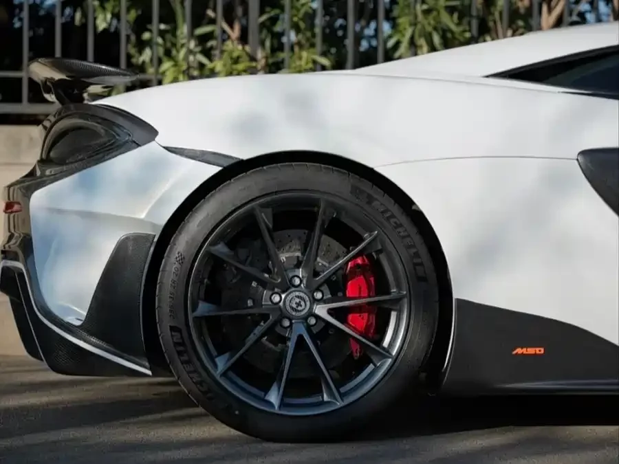 McLaren 570