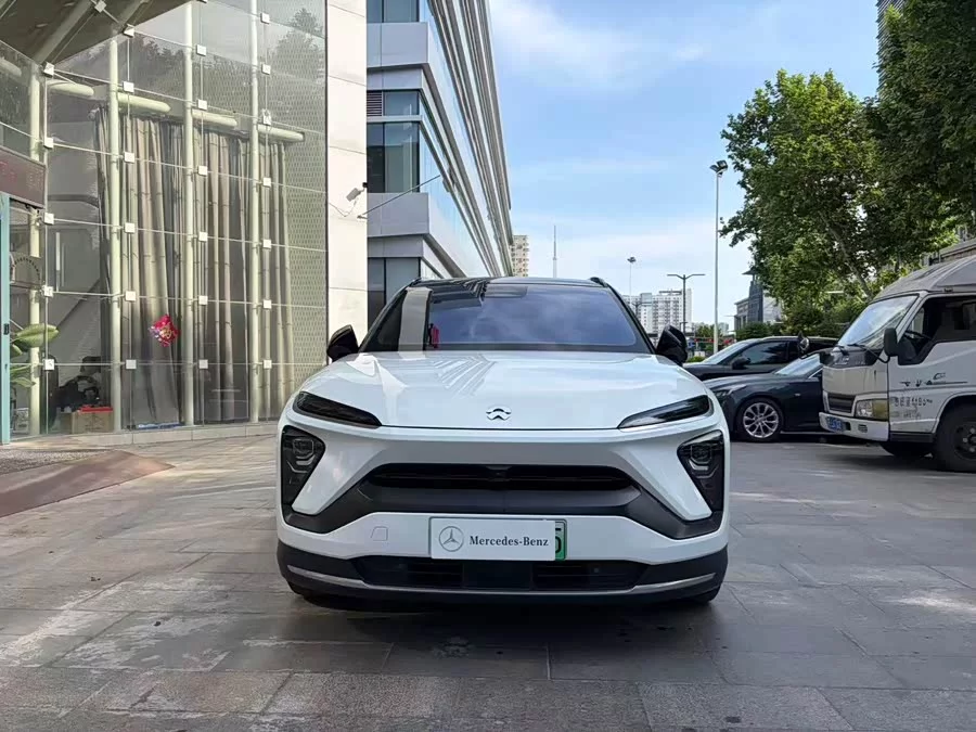 NIO ES6