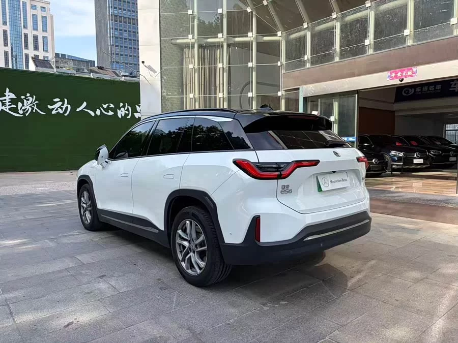 NIO ES6
