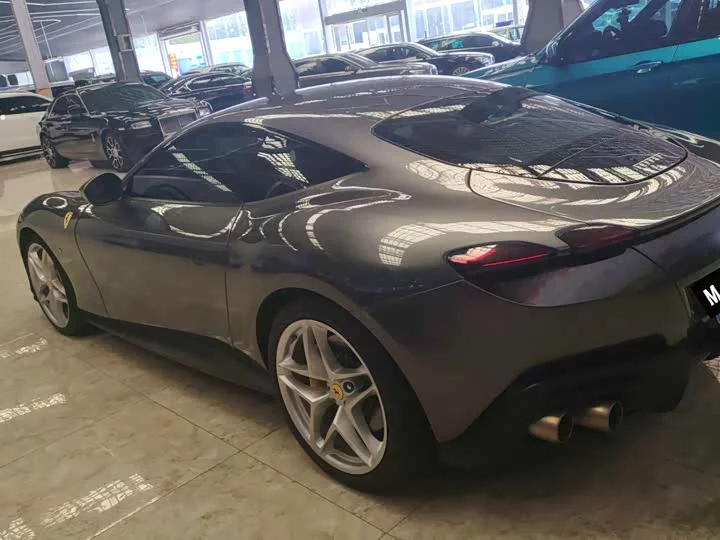 ferrari Roma
